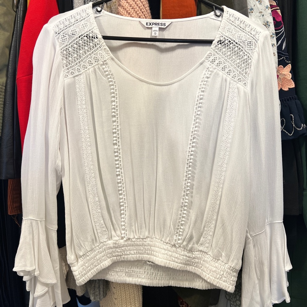 Express bell sleeve blouse lace